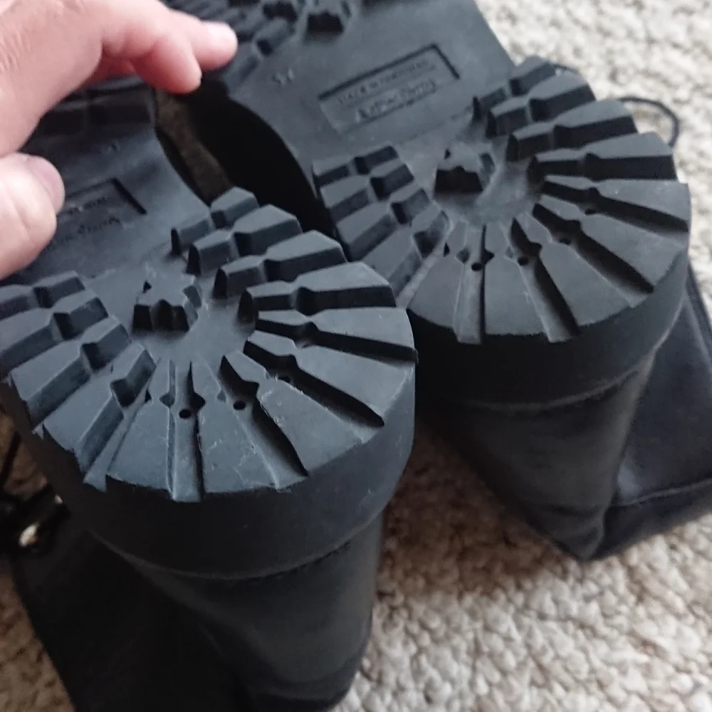& Other Stories leather lace-up boots size 6